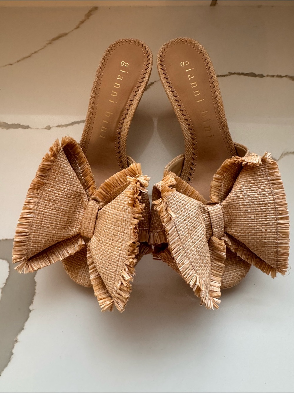 Gianni Bini New Woven Raffia Fringe Bow Kitten Heel Mules Size 6.5M